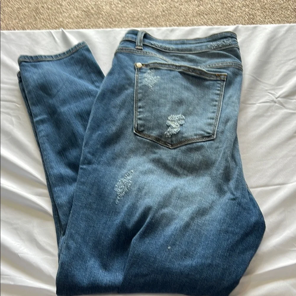 Judy Blue Boyfriend Jeans with Distressed Blue Denim - Picture 3 of 4